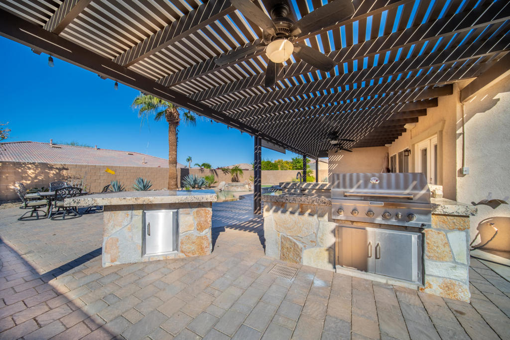 Shadow Hills - Residential