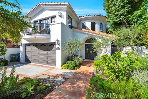 Photo of 2001 Agnes Rd Rd, Manhattan Beach, CA 90266 (MLS # SB25239453)