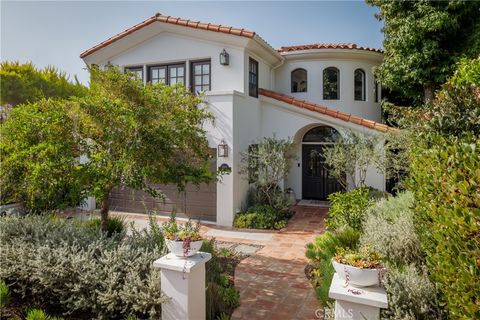 Photo of 2001 Agnes Rd Rd, Manhattan Beach, CA 90266 (MLS # SB25239453)