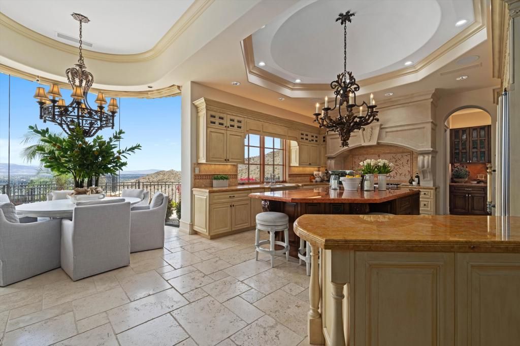 listing image 130727747550550030530