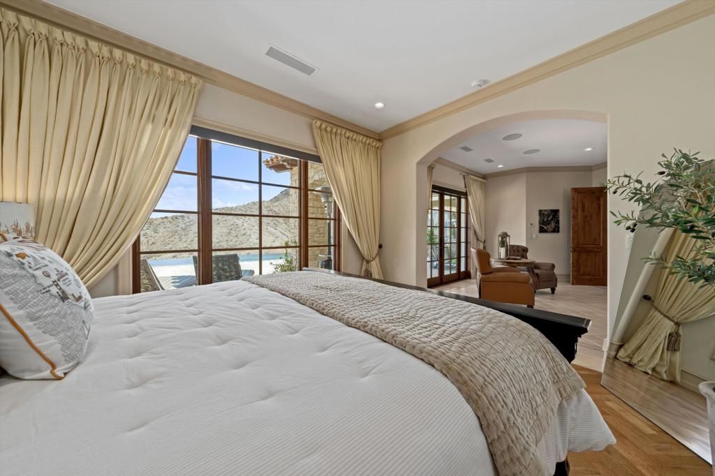 listing image 130724333925419120216