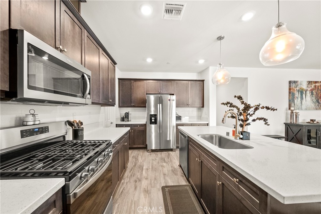 45105 Quicksilver Road
