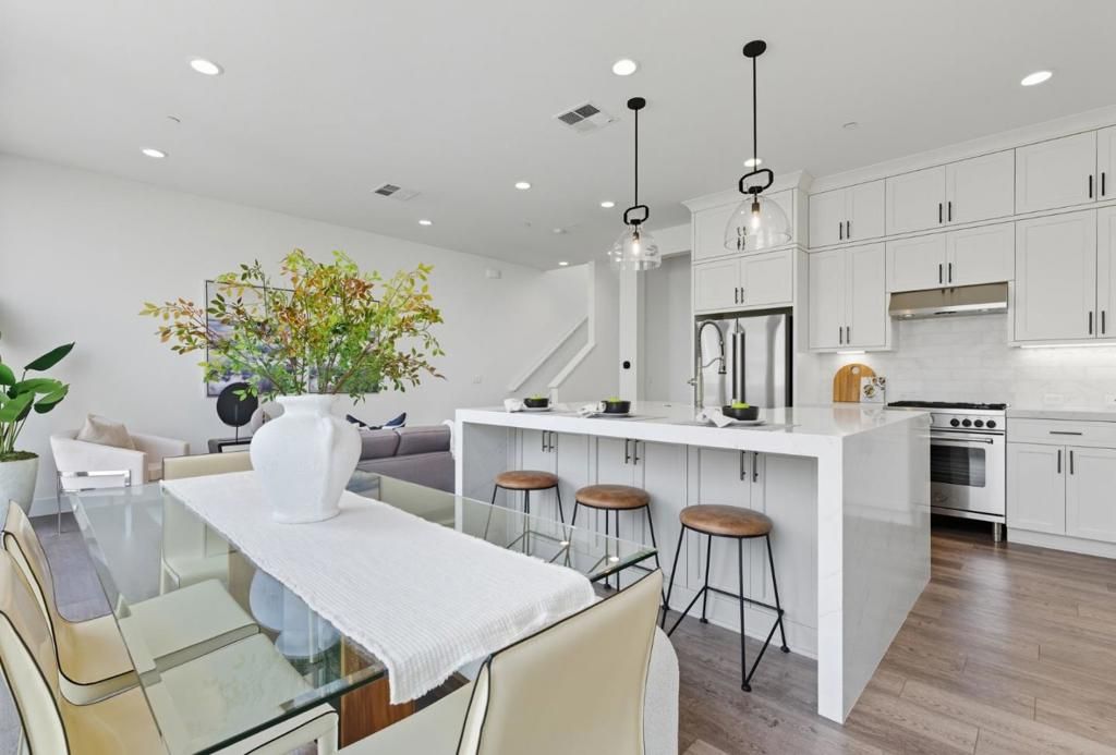 Photo of 142 Coronado Avenue, Alameda, CA 94501 (MLS # ML82018783)