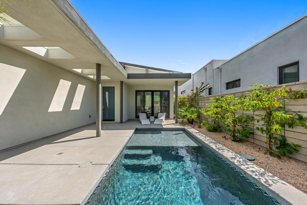 781 Fountain Drive