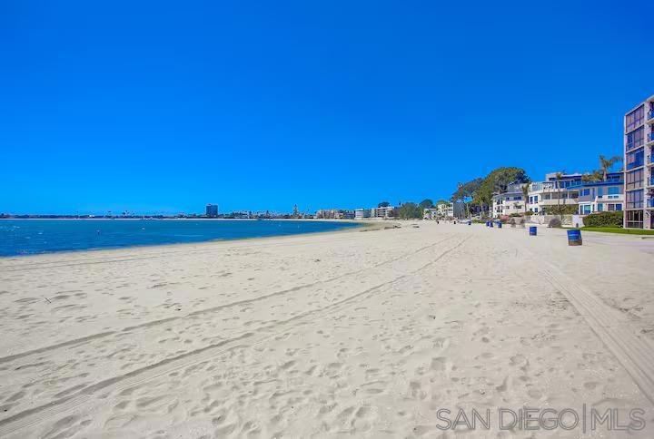 Pacific Beach - Residential