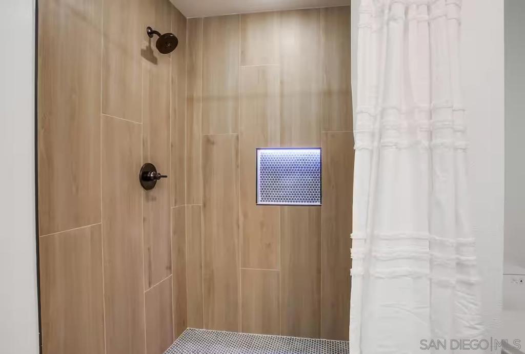 Pacific Beach - Residential