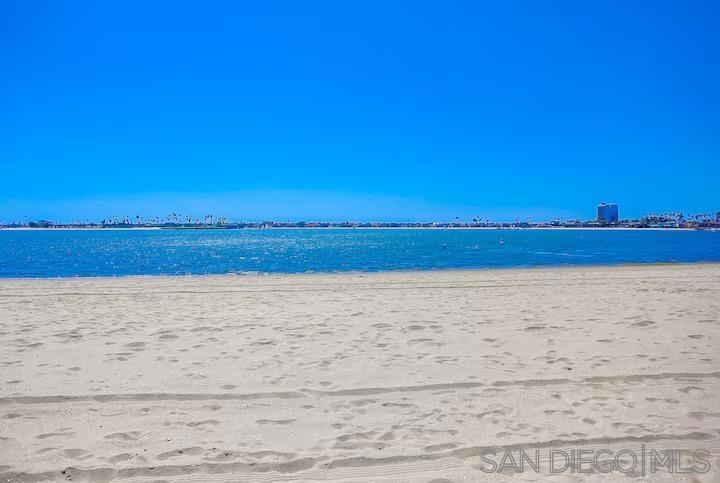 Pacific Beach - Residential