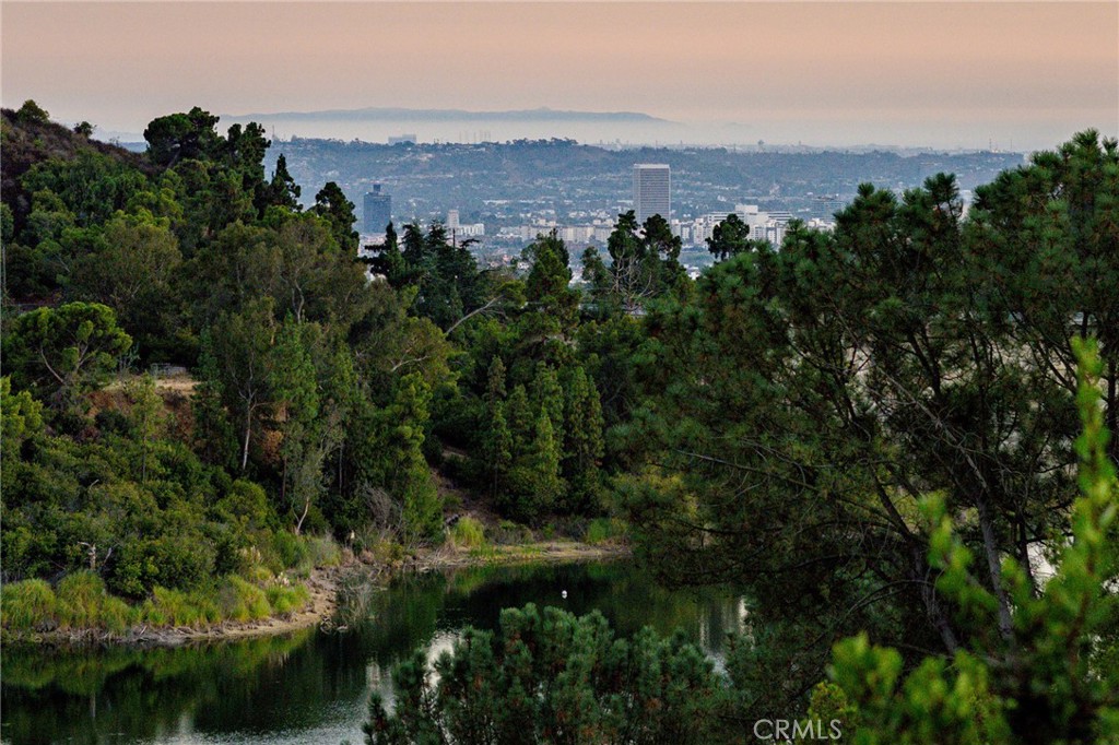 Properties 2 3016 Arrowhead Drive