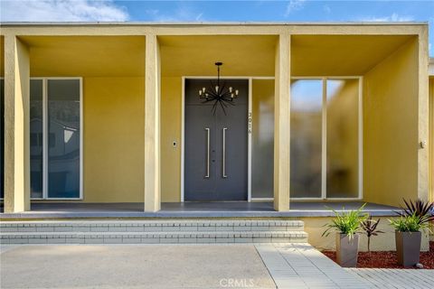 3016 Arrowhead Drive Los Angeles CA 90068