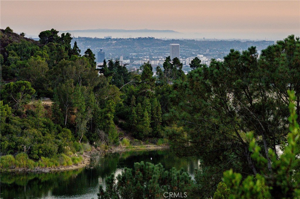 3016 Arrowhead Drive