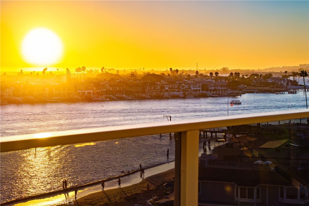 Corona del Mar South of PCH (CDMS) - Residential