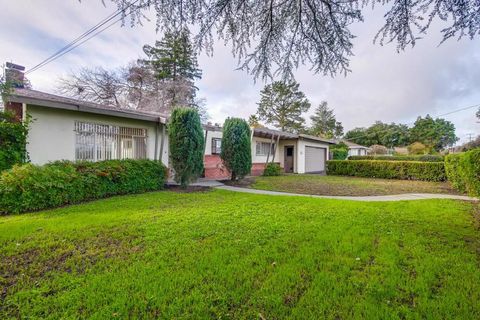200 Almond Avenue Los Altos CA 94022