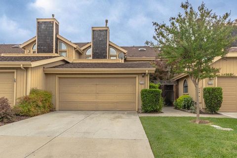Photo of 2112 Darnis Circle, Morgan Hill, CA 95037 (MLS # ML82040626)