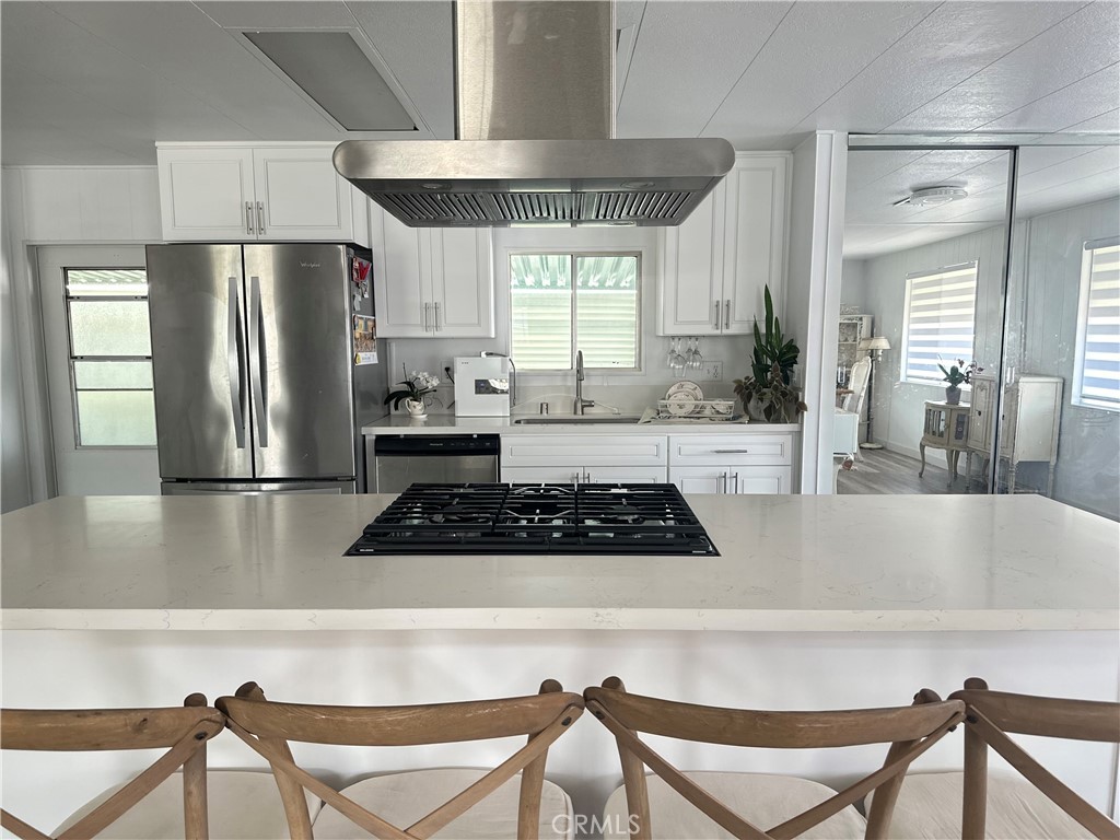 1065 W Lomita Boulevard 295