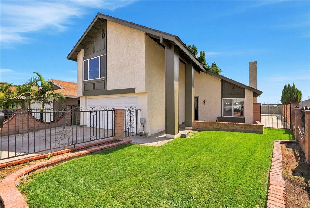 11423 Bartee Ave