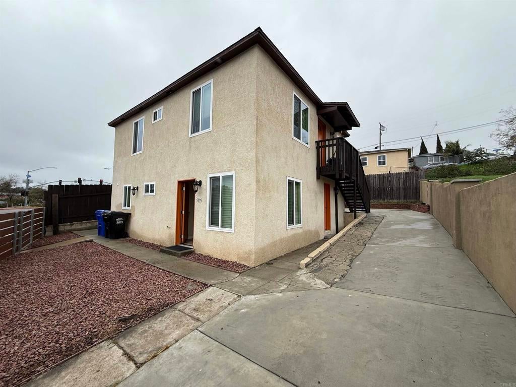 97-5895 Imperial Ave AVE