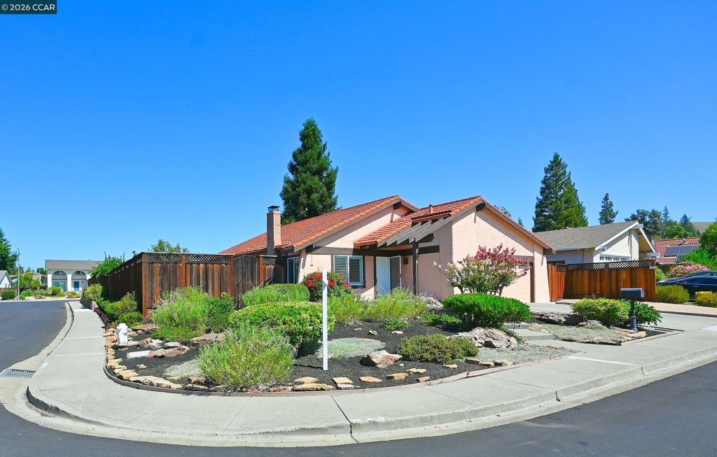 3438 Loreto Dr.