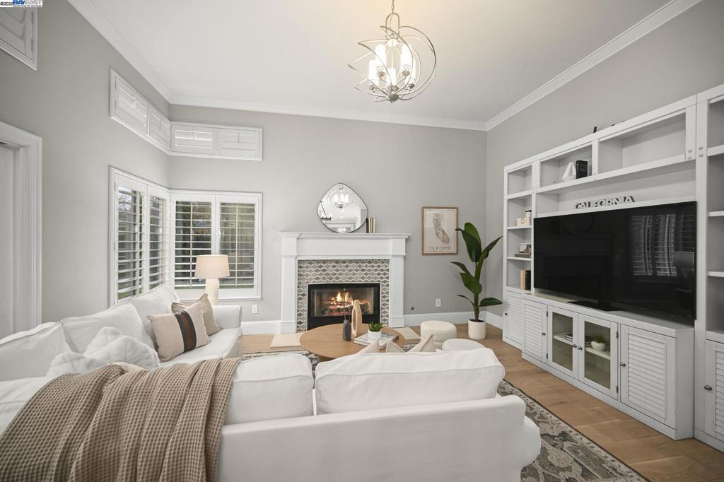 WOODRANCH - Residential