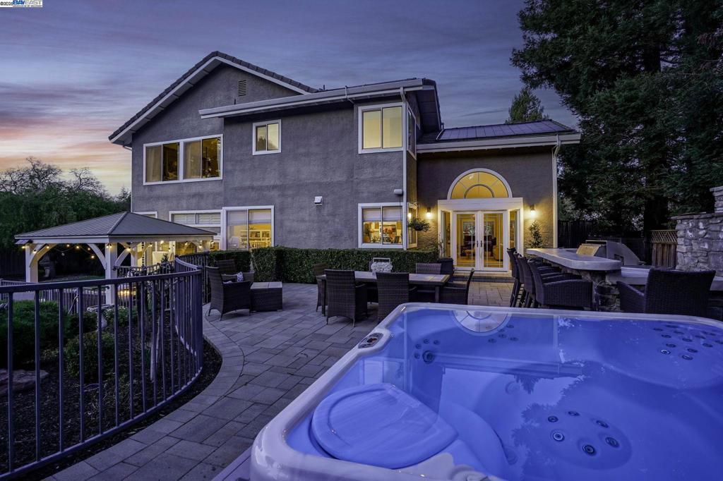 WOODRANCH - Residential