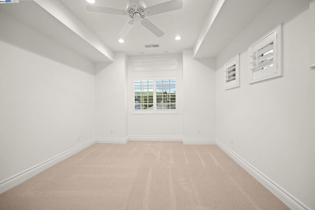 WOODRANCH - Residential