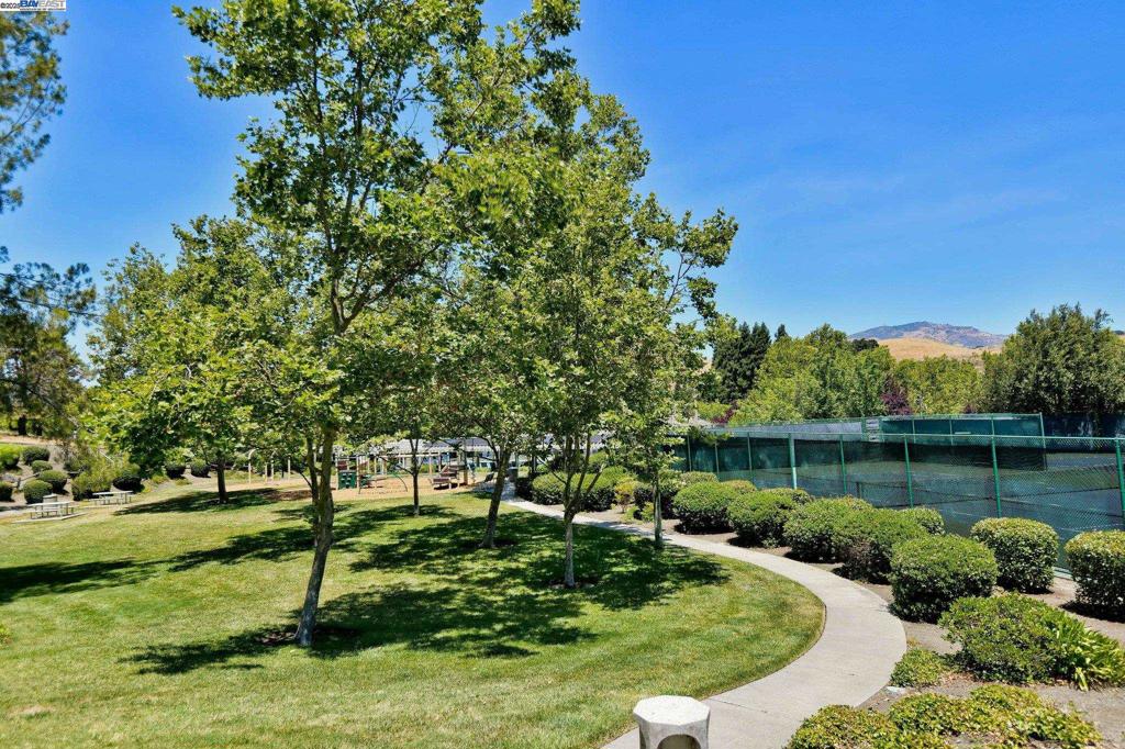 WOODRANCH - Residential