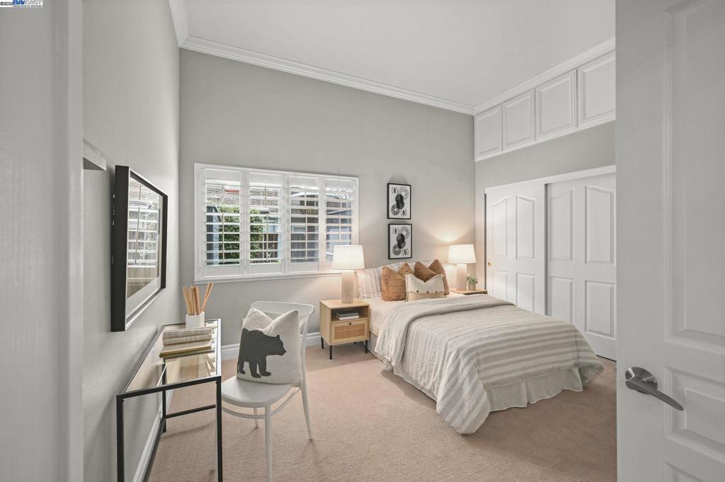 WOODRANCH - Residential