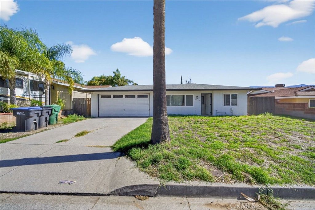 Photo of 1280 N Murray Street, Banning, CA 92220 (MLS # SW25241772)