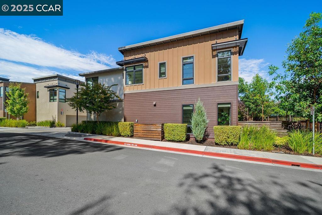 DOWNTOWN W.CREEK - Residential