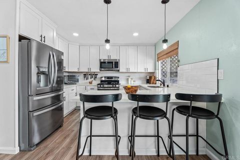 215 Henrietta Ct San Diego CA 92114