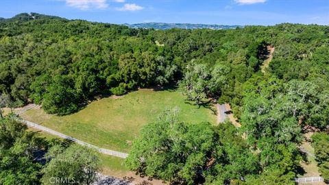 Tiny photo for 3210 Cloudy Meadow Road, Templeton, CA 93465 (MLS # SC26064687)