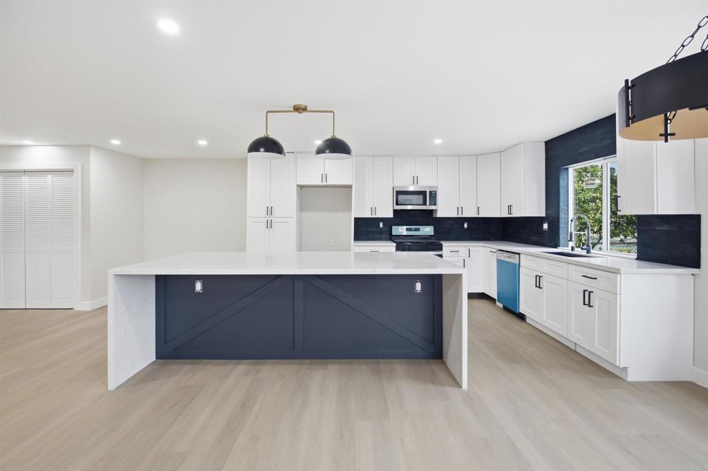 15613 Hawley Court, El Cajon CA 92021
