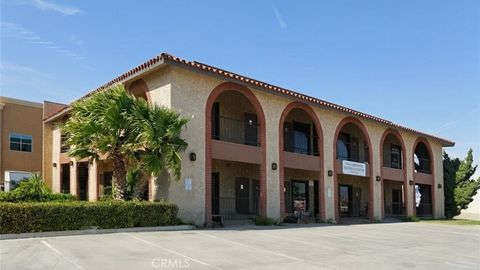 Photo of 15402 W Sage Street, Victorville, CA 92392 (MLS # CV26063569)