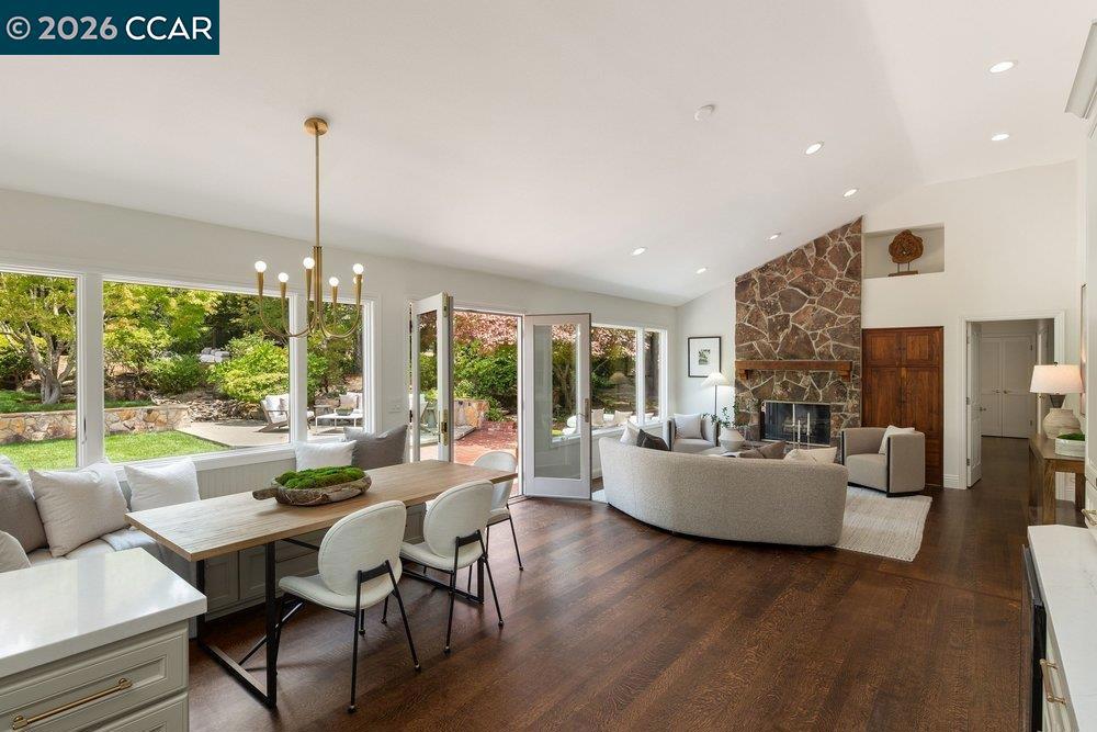 187 Moraga Way