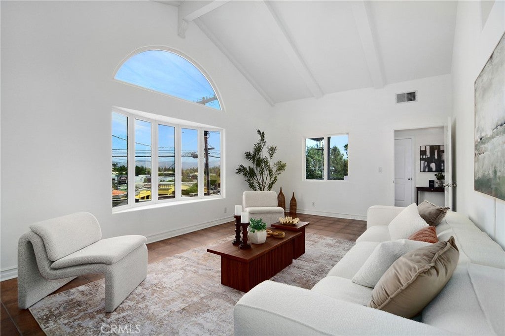 5348 Calatrana Drive