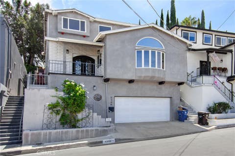 Photo of 5348 Calatrana Drive, Woodland Hills, CA 91364 (MLS # SR26174884)