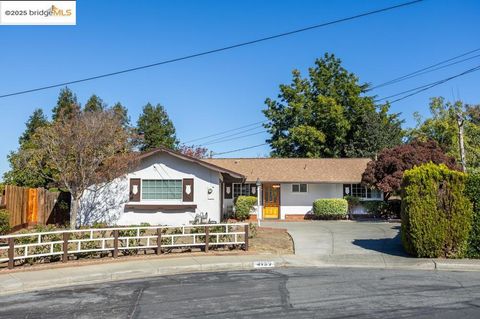 Photo of 4137 Eden Ct Ct, Concord, CA 94521 (MLS # 41115651)