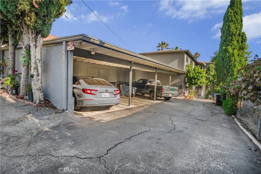 5620 Stratford
