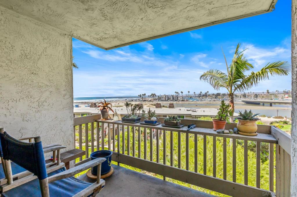 Gorgeous beach and harbor views from this one bedroom one bath condo located in the Oceanfront North Coast Village complex. NCV has a relaxing Hawaiian vibe and is equipped with great amenities including a pool and spa that is heated year round, exercise rooms, saunas, miniature golf and BBQ.