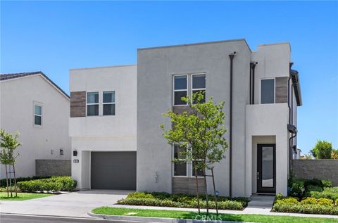 141 Amber Oak Lake Forest CA 92630