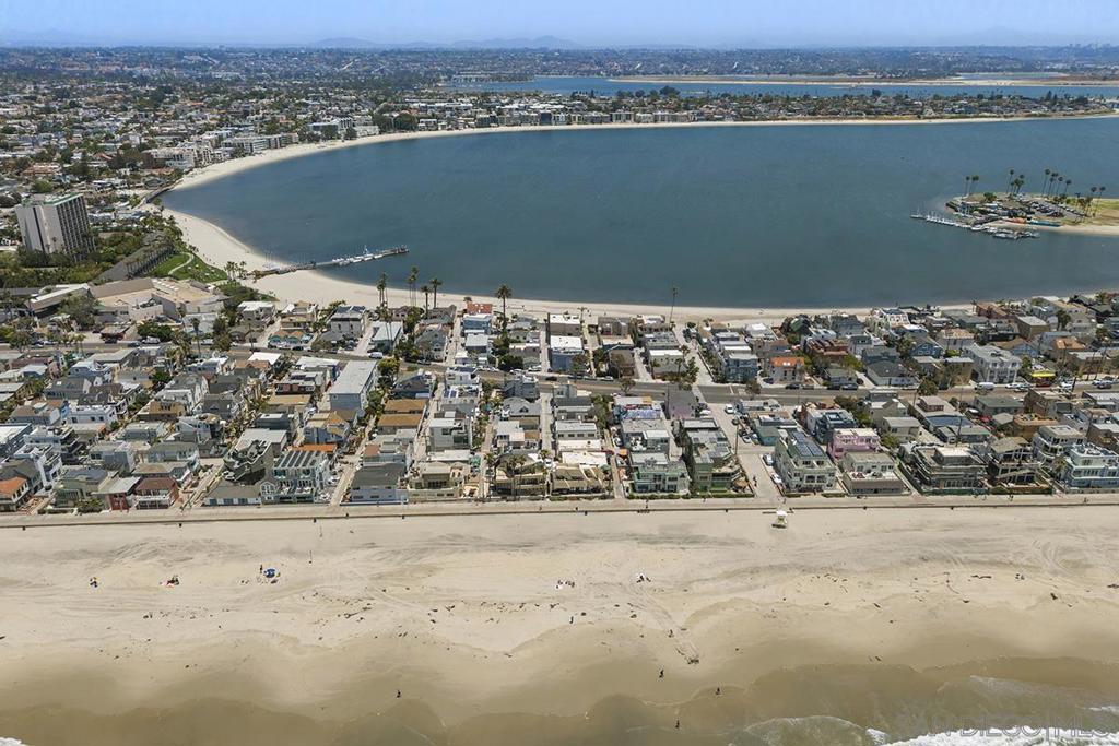 Pacific Beach - Residential