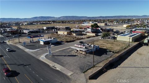 Photo of 44431 Division St, Lancaster, CA 93535 (MLS # SR26008357)