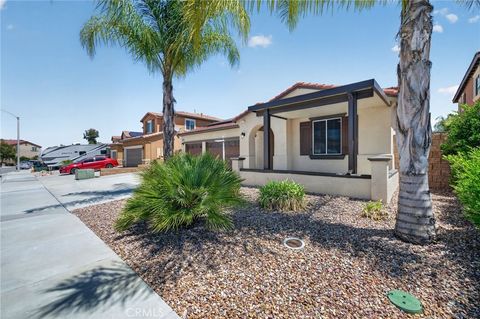 Tiny photo for 28800 Mahogany Trail Way, Menifee, CA 92584 (MLS # SW26085447)