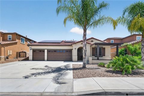 Tiny photo for 28800 Mahogany Trail Way, Menifee, CA 92584 (MLS # SW26085447)