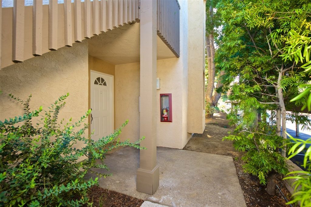 listing image 130721658960574631823