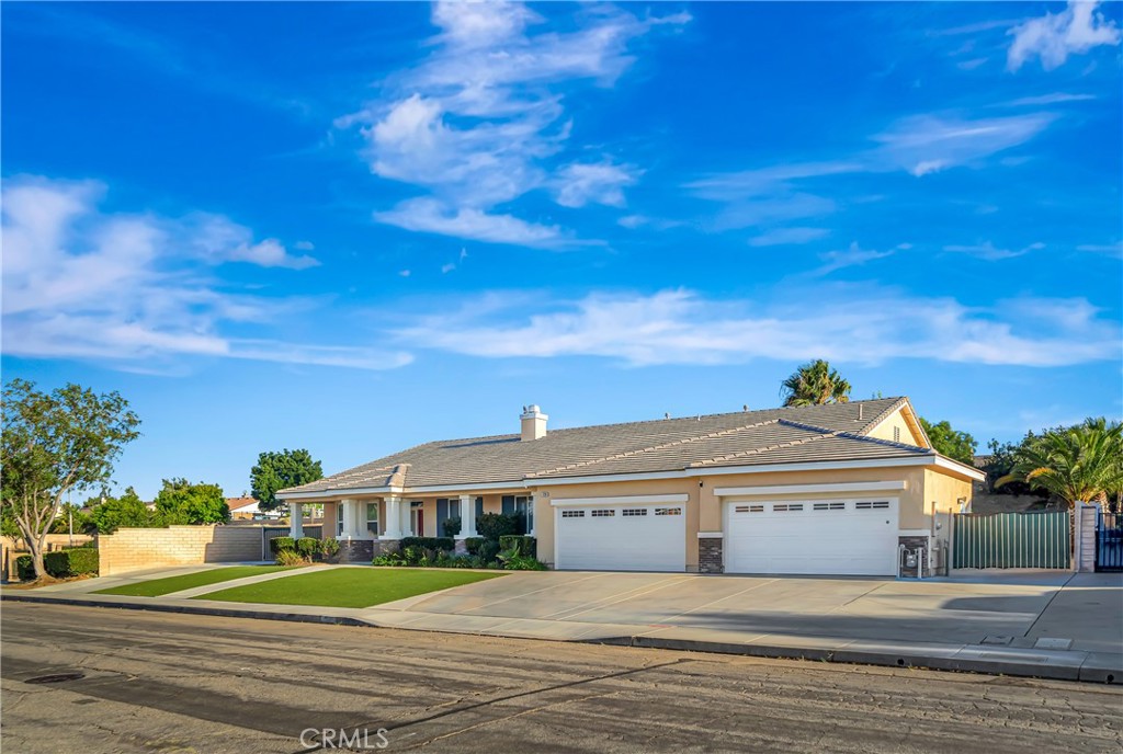 5130 W Avenue M12
