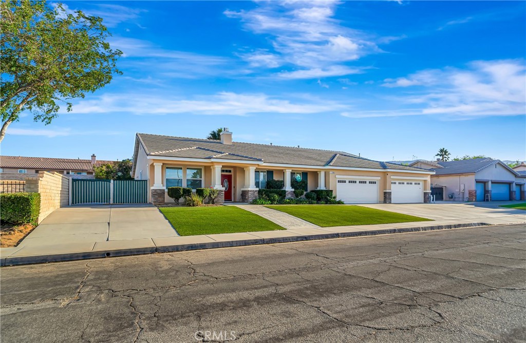 5130 W Avenue M12