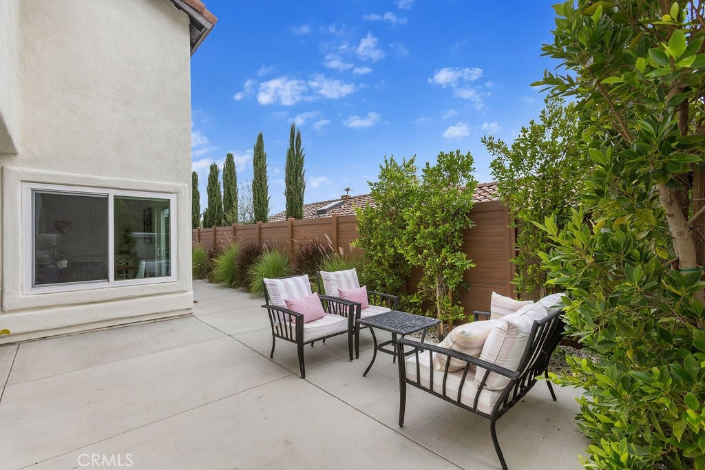24892 Golden Vista