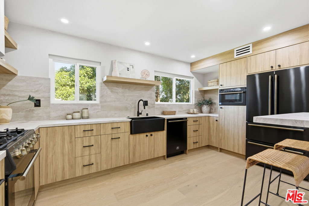 4738 La Villa Marina A