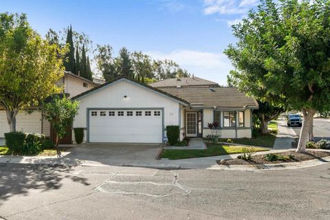 1387 Longfellow Road Vista CA 92083