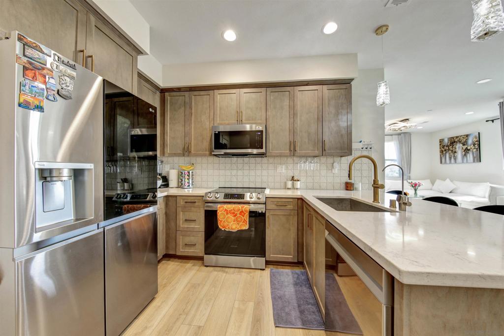 2708 Juniper Berry